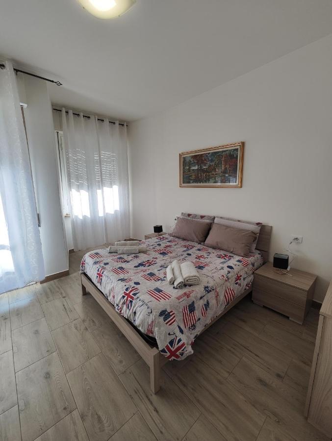 Appartamento C&Y Torelli 1 Novara Bagian luar foto