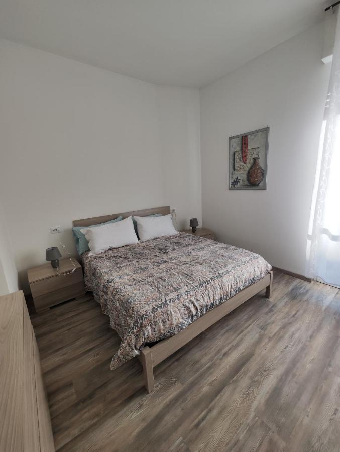 Appartamento C&Y Torelli 1 Novara Bagian luar foto